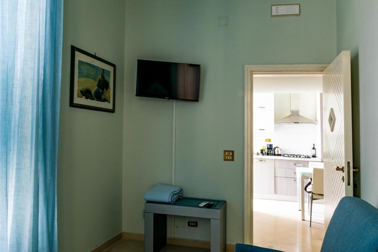 Palazzo Vaaz Apartment Mola di Bari Ngoại thất bức ảnh